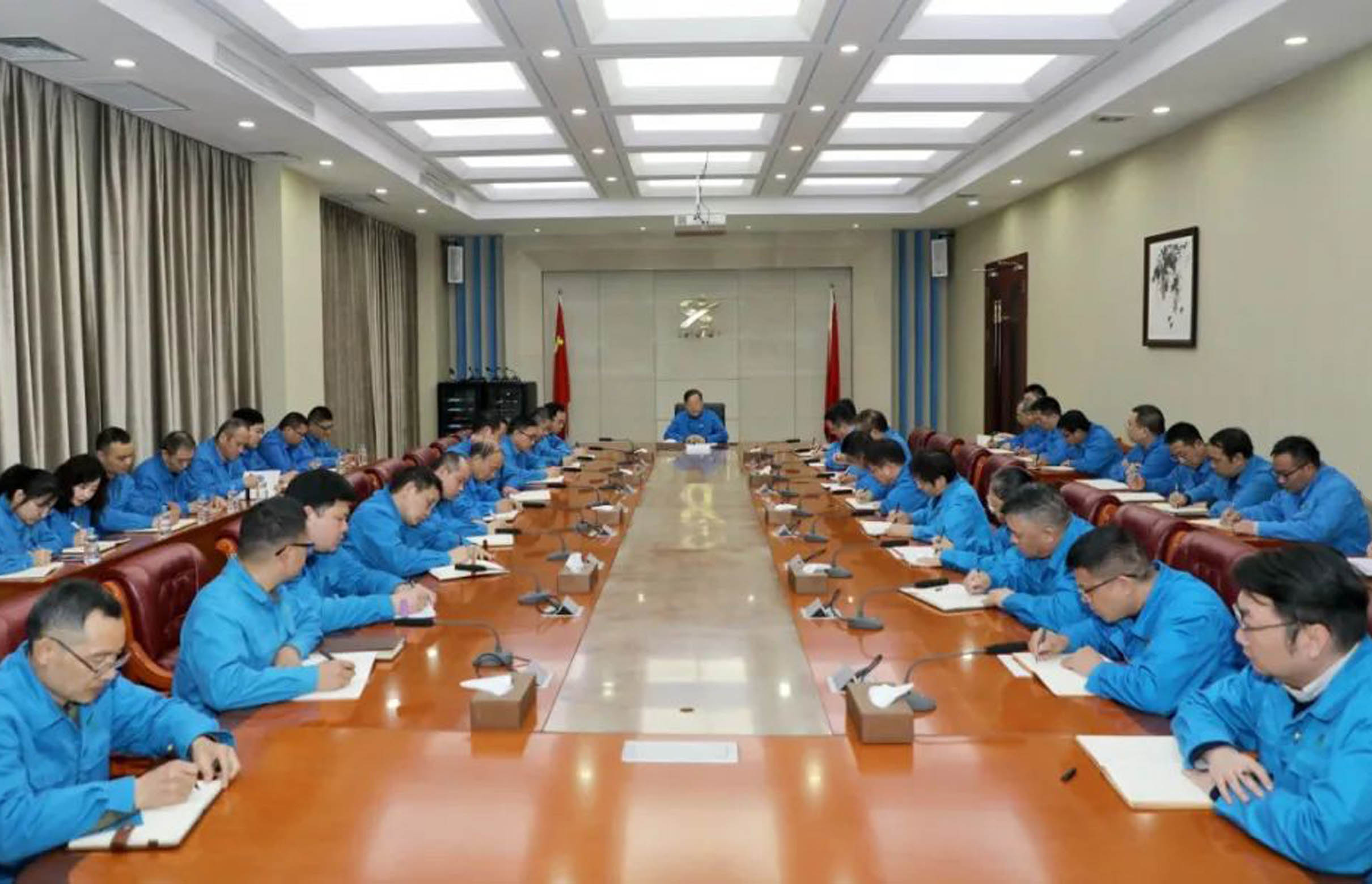 学习民营企业座谈会精神——米兰milan(中国)集团：发挥装备能力强、制造能力强、创新能力强的优势，坚守主业、做强实业。